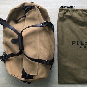 FILSON MEDIUM DUFFLE - NEW WITH TAGS